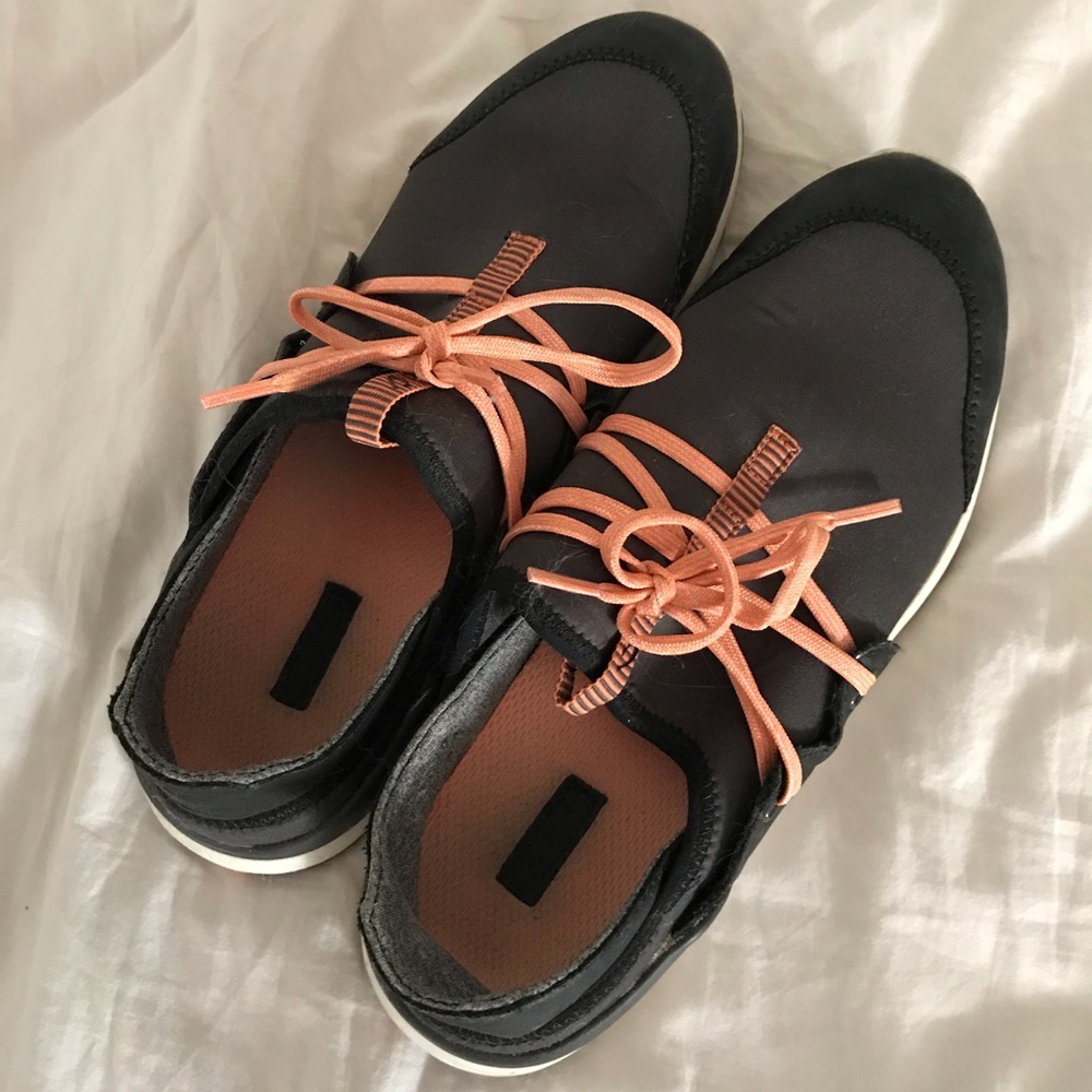 Olukai Tennis Shoes